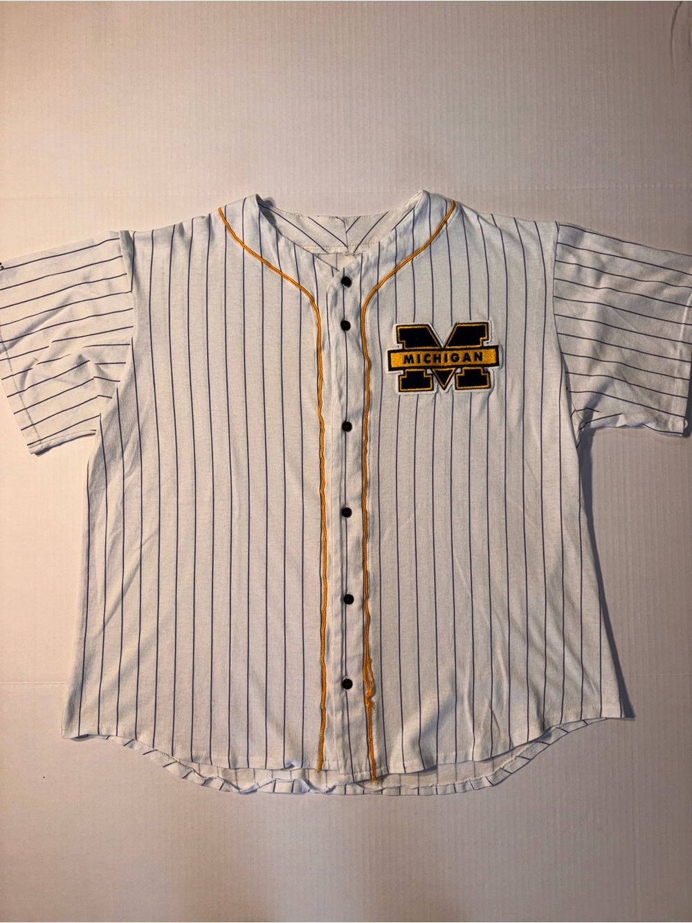 Vtg Majestic Michigan Wolverines 90’s USA NCAA White Pinstripe Baseball Jersey